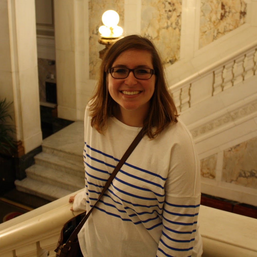 Meet your Posher, Adrianna
